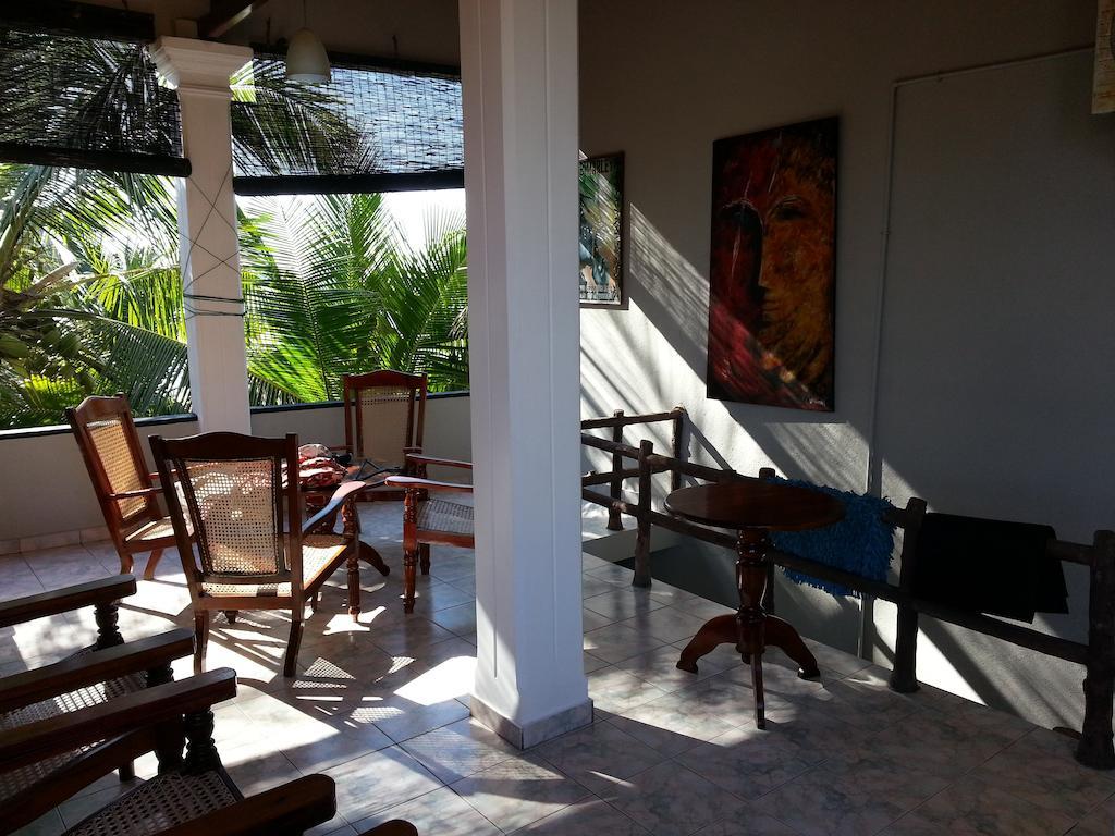 Main Reef Guest House Hikkaduwa Værelse billede